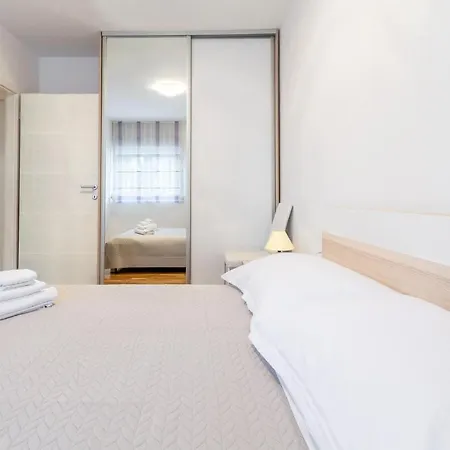 Prskalo Apartment *
